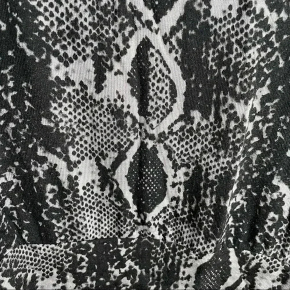 LNA Orion Python Sweatshirt Size Small - Picture 5 of 9